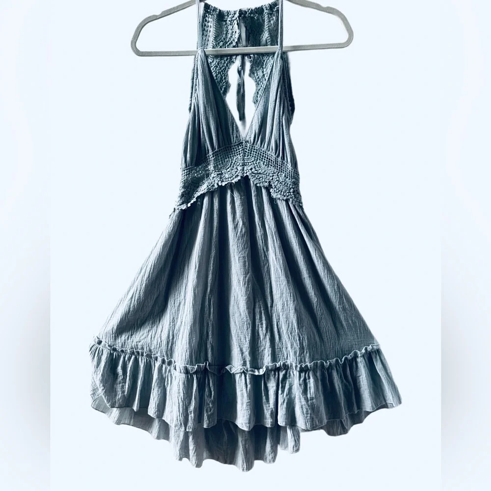 Light Blue Sleeveless Dress - Picture 5 of 8